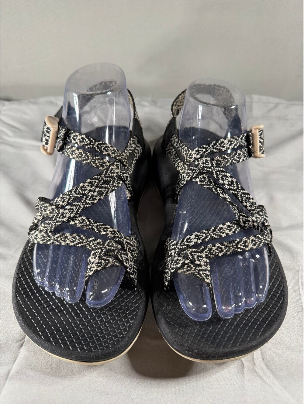 Chaco Women's Black and White Strappy Outdoor Sandals Size 9W